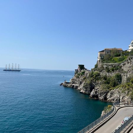 Frennesia Amalfi Coast Bed & Breakfast อัตรานี ภายนอก รูปภาพ